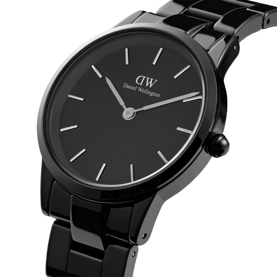 Daniel wellington hotsell size 28