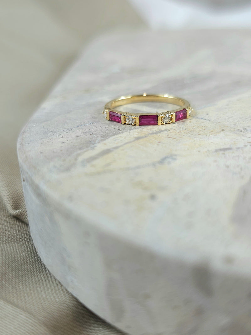 18ct Yellow Gold Ruby and Diamond ring
