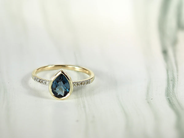 9ct Yellow Gold London Blue Topaz and Diamond Ring