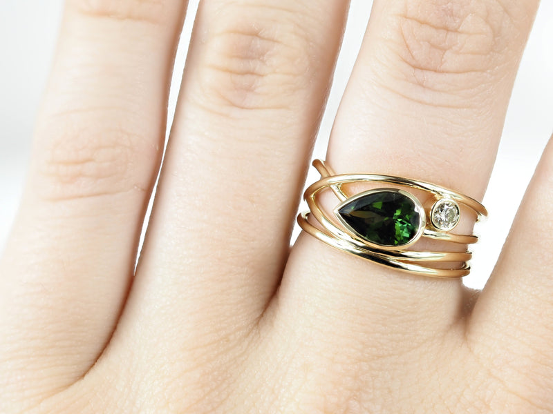 9ct Yellow Gold Green Tourmaline and Diamond Multi Wire Ring, 1.20ct Centre