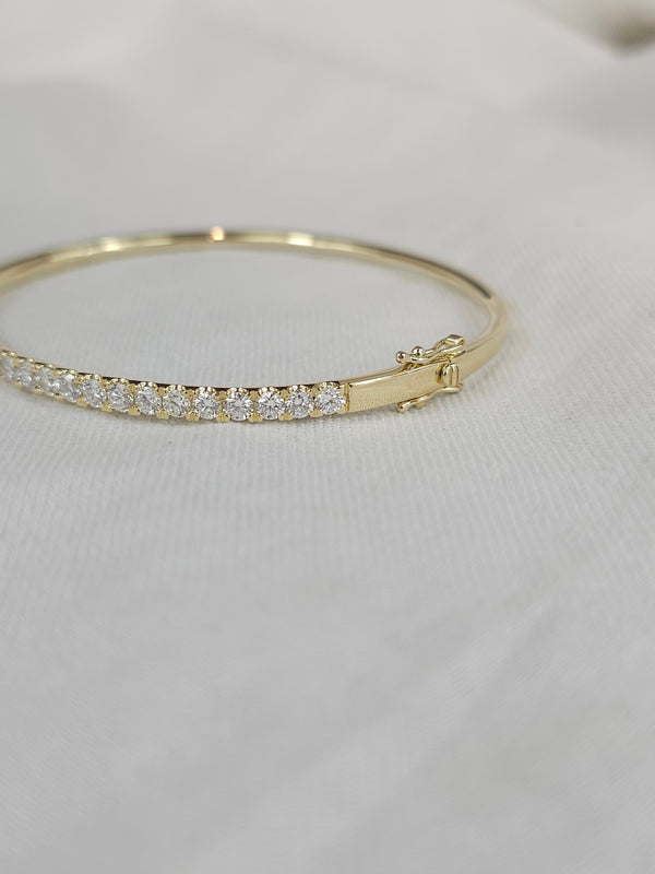 9ct Yellow Gold Lab-Grown Diamond Bangle, 2ct total