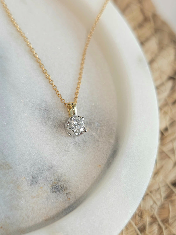 9ct Yellow and White gold Round Diamond pendant, 0.32ct total