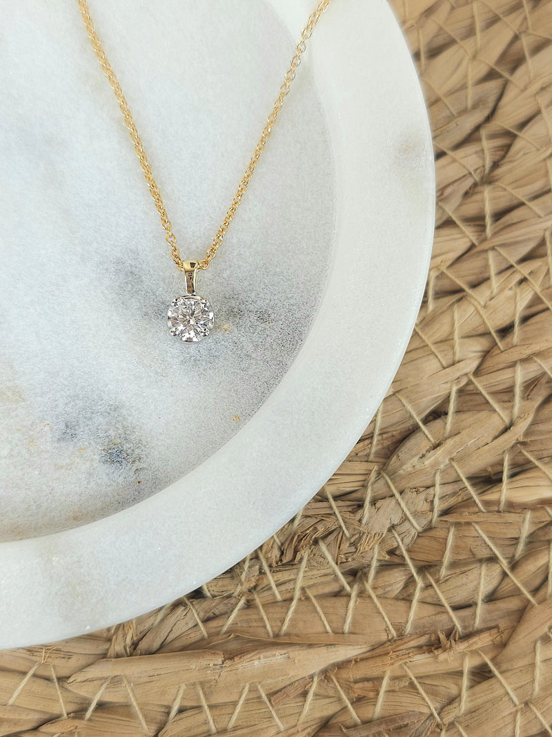 9ct Yellow and White gold Round Diamond pendant, 0.32ct total