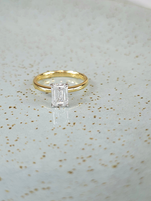 18ct Yellow and White Gold Lab-Grown Emerald cut Diamond ring, 1.52ct Centre