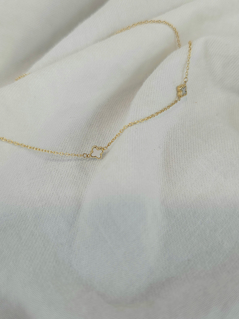 9ct Yellow Gold Mini Clover Necklet