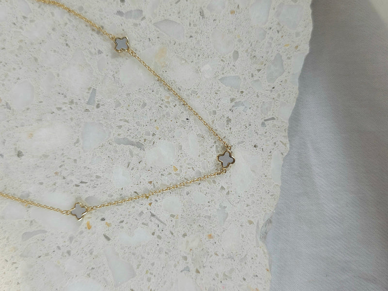 9ct Yellow Gold Mini Clover Necklet