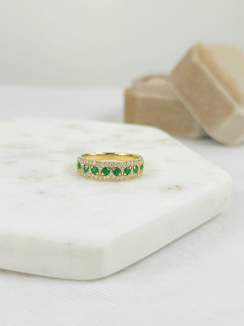 18ct Yellow Gold Emerald and Diamond ring