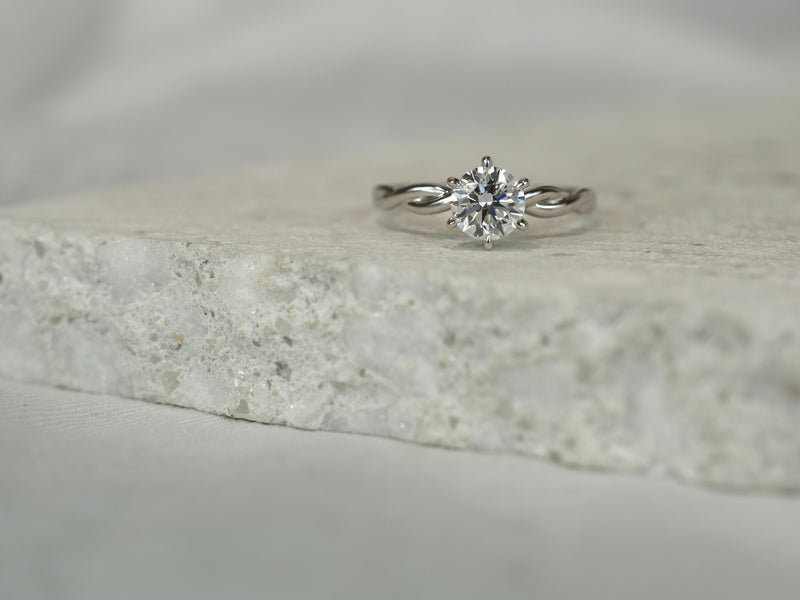 14ct White Gold Lab-Grown Round Brilliant Cut Diamond Ring, 1ct Centre