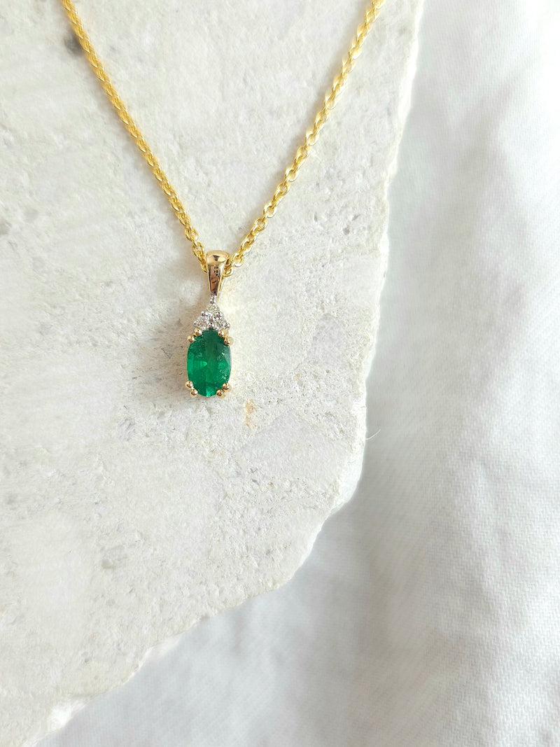 9ct Yellow Gold Emerald and Diamond pendant
