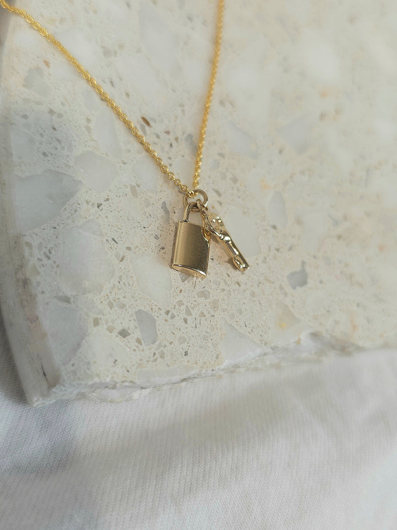 9ct Yellow Gold Lock and Key Pendant