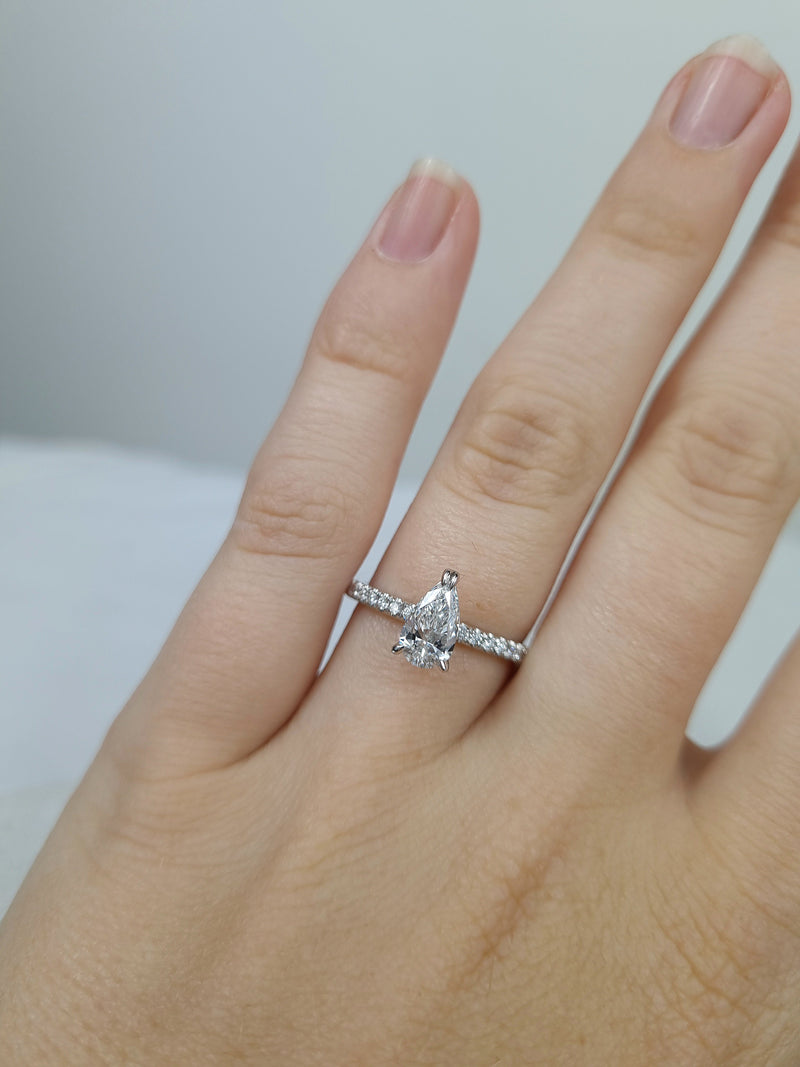 18ct White Gold Pear engagement ring, 0.72ct centre