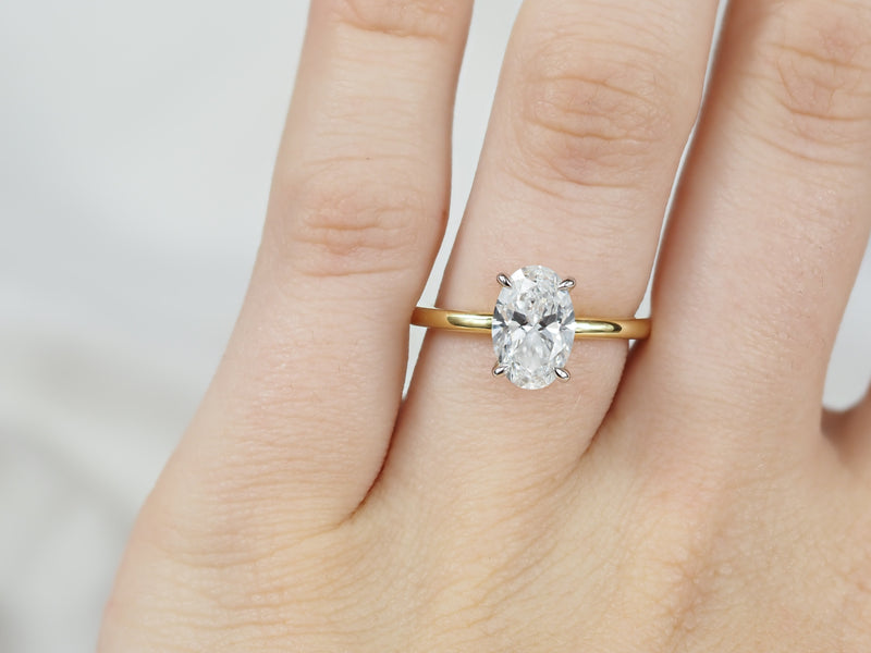 18ct Yellow and White Gold Lab-Grown Oval cut Diamond Engagement ring, 1.76ct Centre