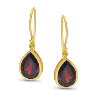 9ct Yellow Gold Garnet Drop earrings