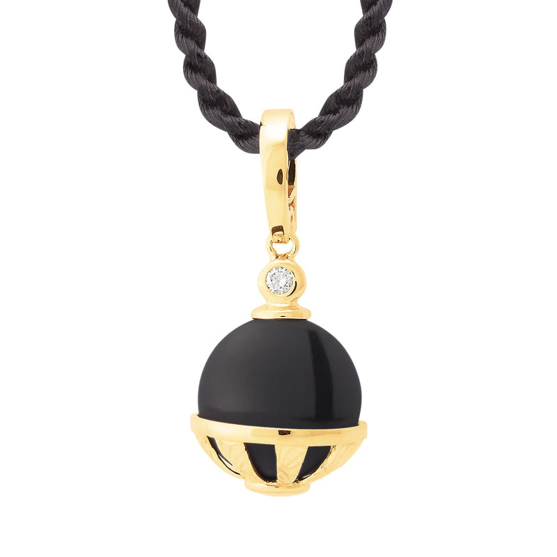 9ct Yellow Gold Round Onyx and Diamond pendant