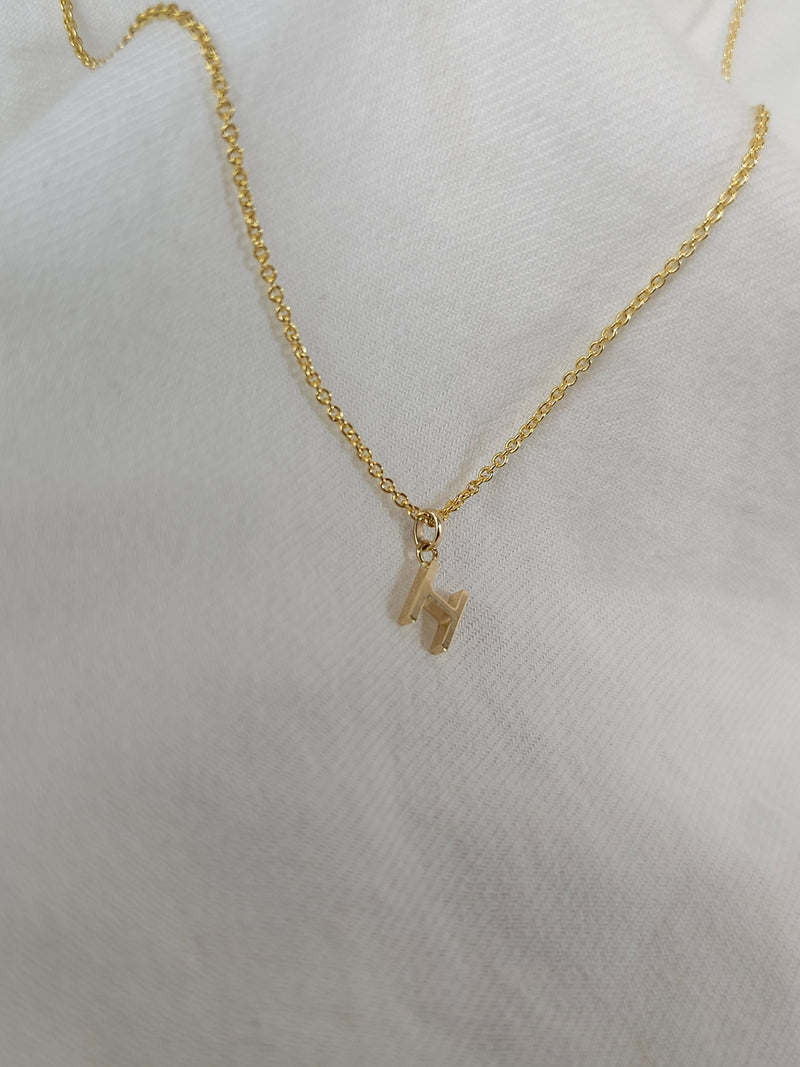 9ct Yellow Gold Initial 'H' Pendant
