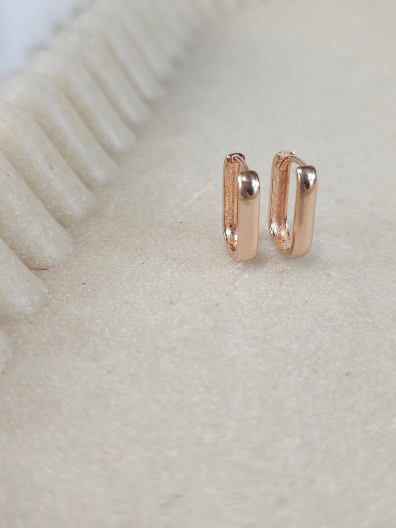 9ct Rose Gold Paperclip Rectangle huggies