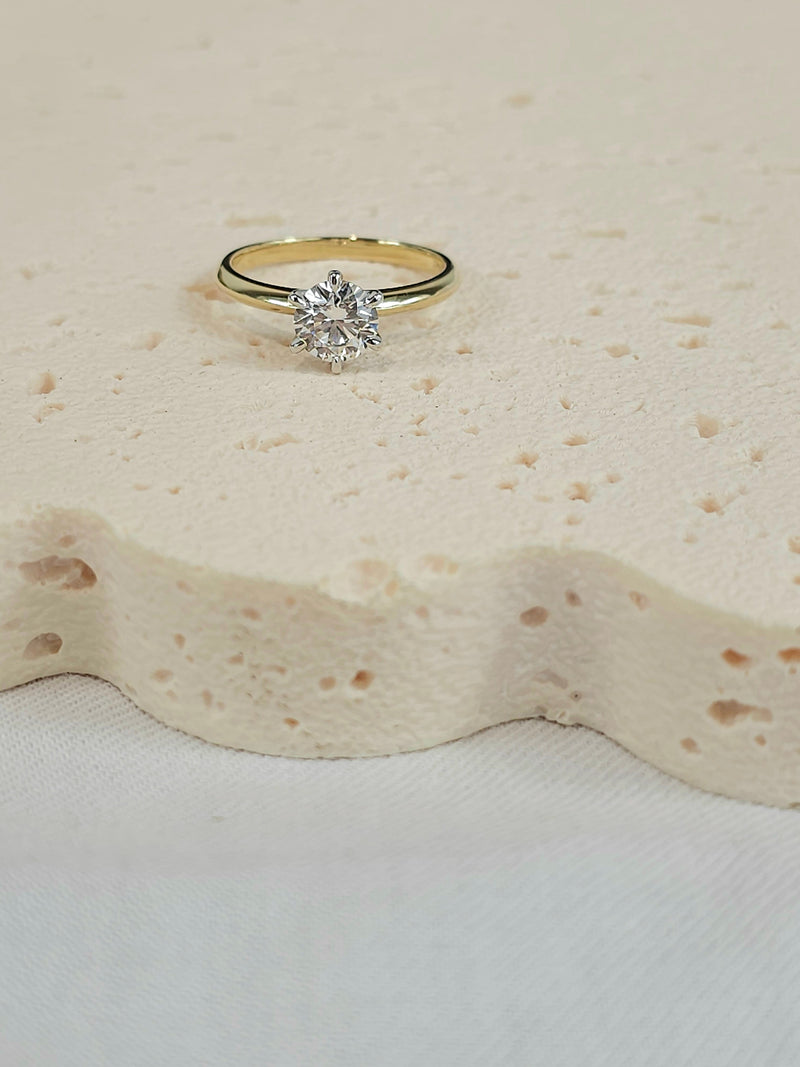 9ct Yellow and White Gold Lab-Grown Round Brilliant Cut Diamond ring, 1ct Centre