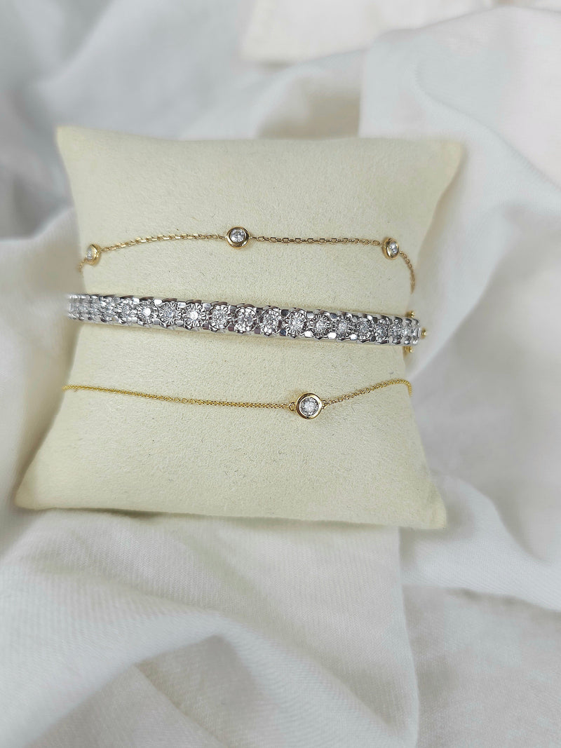 9ct Yellow and White Gold Diamond Bangle, 0.90ct total