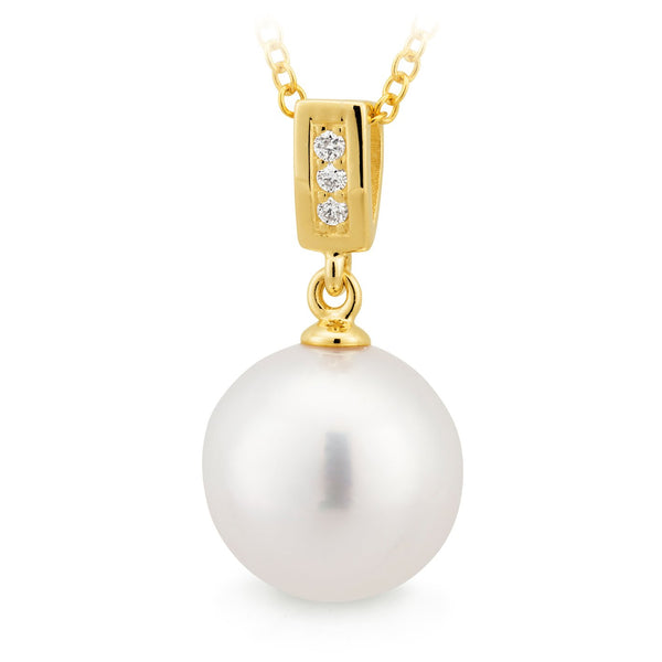 9Ct Gold Freshwater Pearl & Diamond Pendant